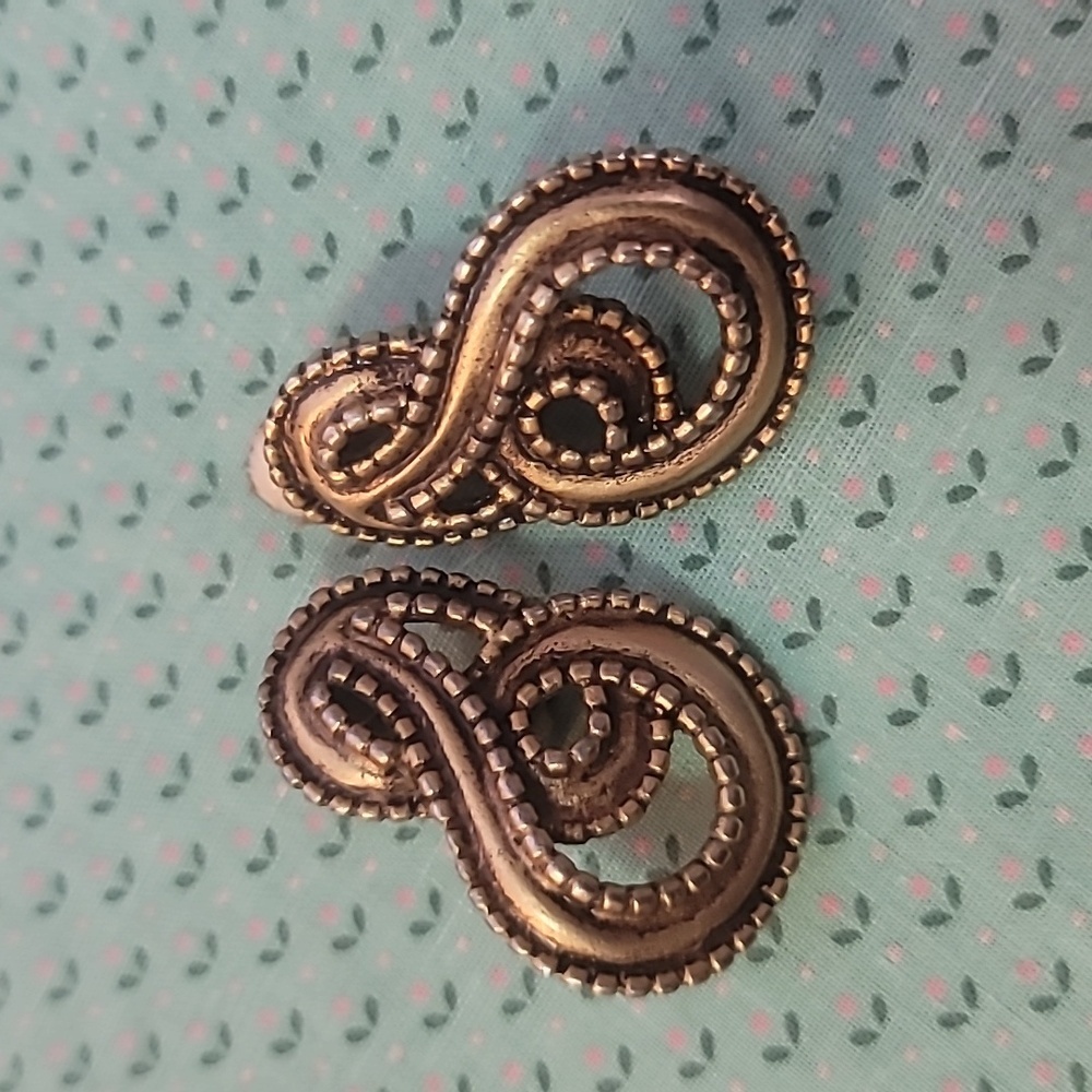 Vintage clip on brass colored metal earrings